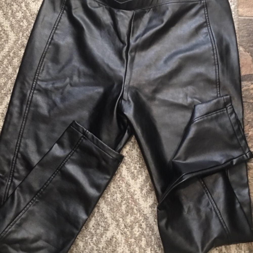 Faux leather leggings